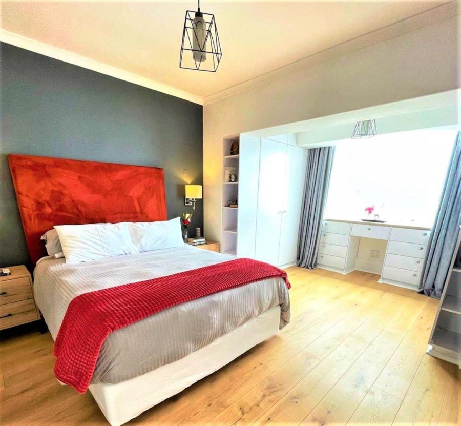To Let 3 Bedroom Property for Rent in Sea Point Western Cape